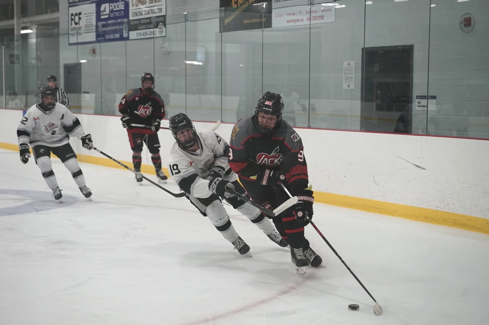 Two more wins extend Applejacks’ streak to five, putting them atop the division