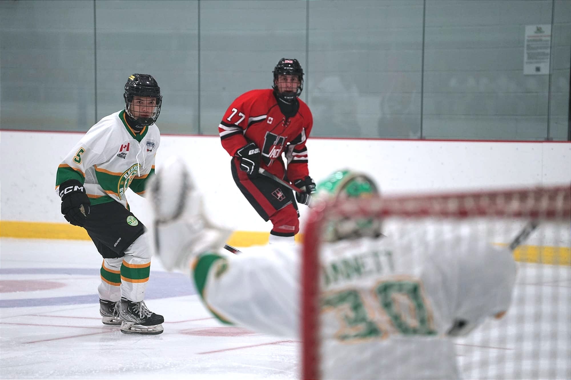 Jacks split pair of weekend games, remain at top of division