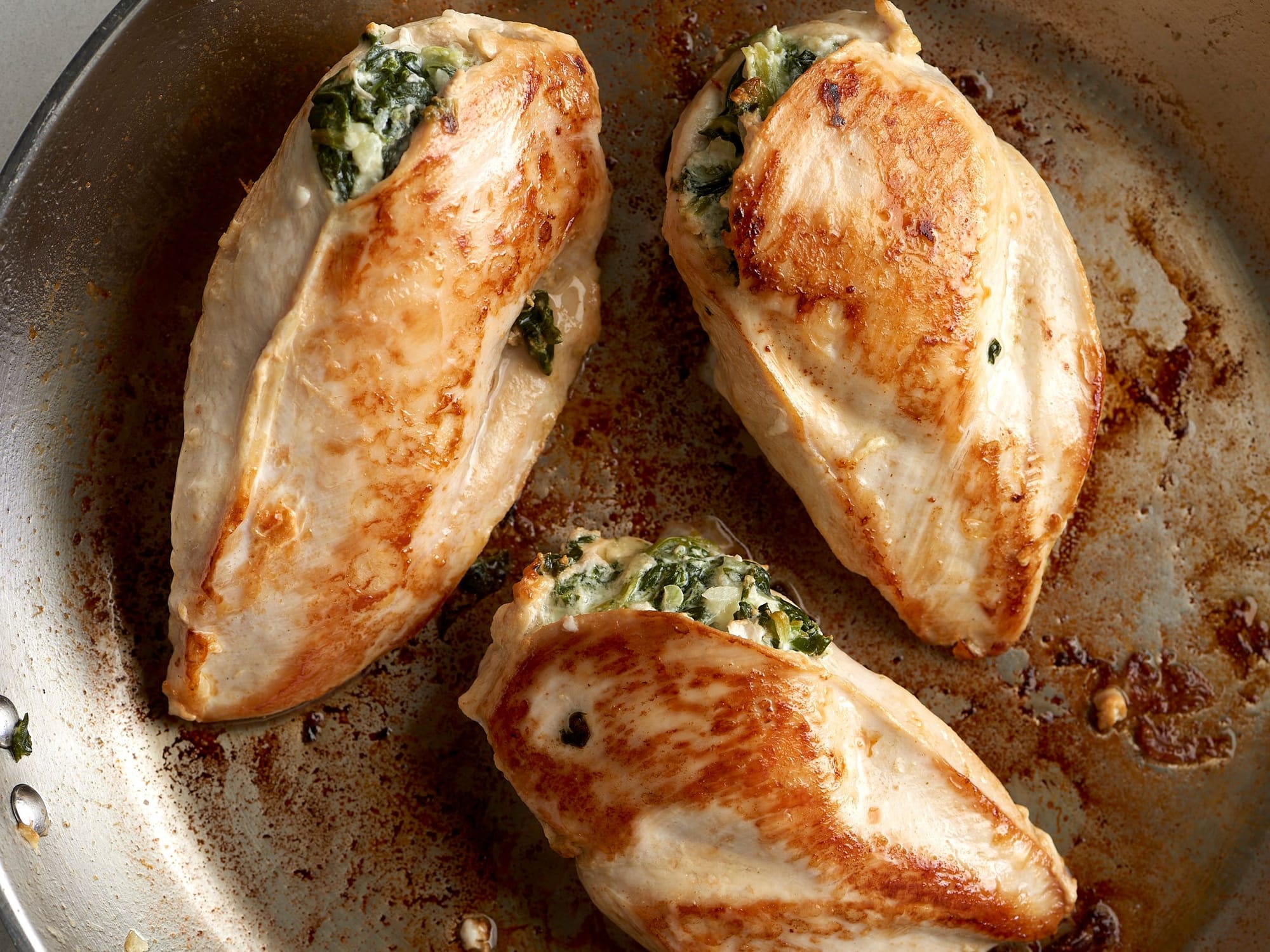 These stuffed chicken breasts prove it’s what’s on the inside that counts