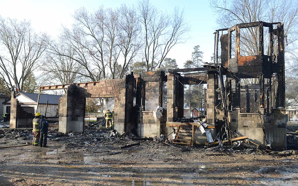 Fire engulfs unoccupied house in Breslau