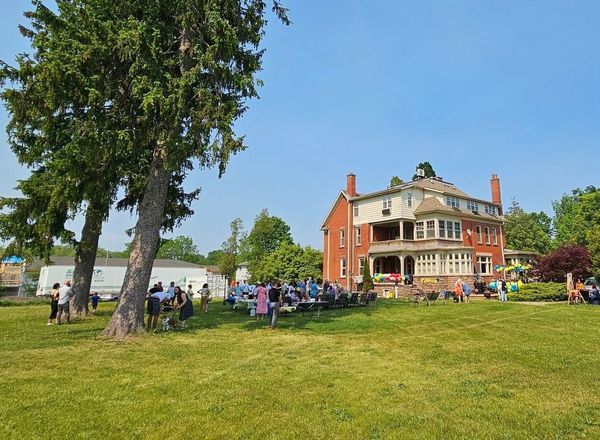 Jakobstettel to continue welcoming Ukrainian refugees