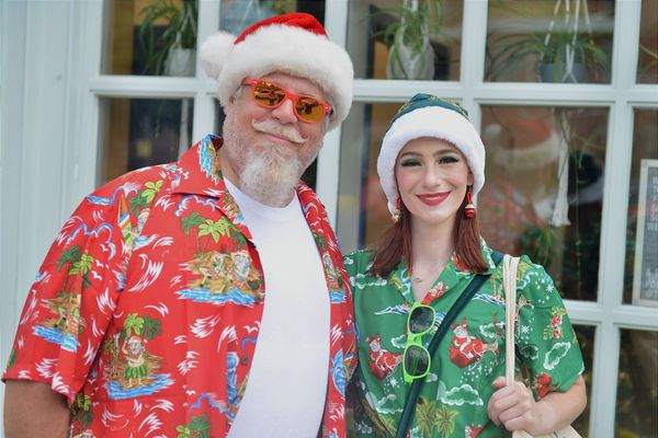 Santa Claus makes appearance in St. Jacobs