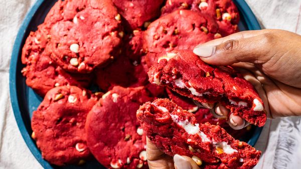 Red velvet cake in cookie form? Yes, please!