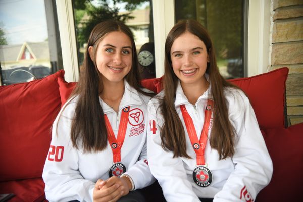 Woolwich girls part of Ontario U15 fastpitch team that capture silver at national