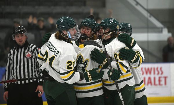 Kings take two of three in busy weekend stretch to remain top dogs