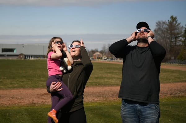 School board criticized by minister for handling of eclipse situation