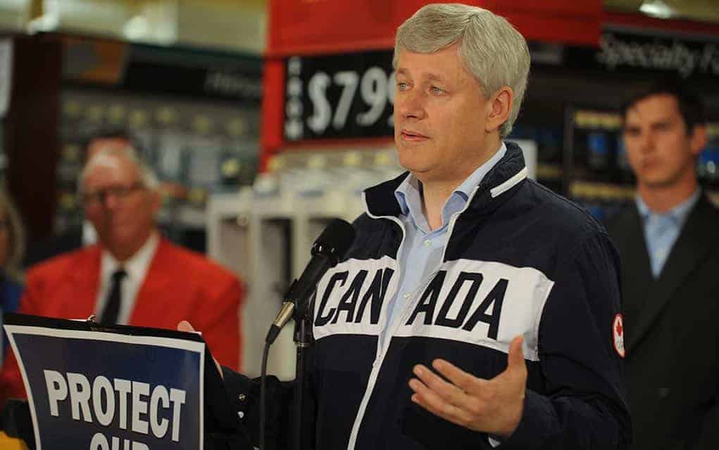 Prime Minister visits St. Jacobs Home Hardware