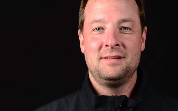 Kings fire head coach, name assistant as replacement