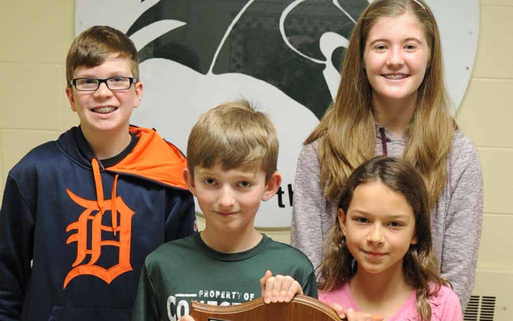 Optimists present student awards at Conestogo