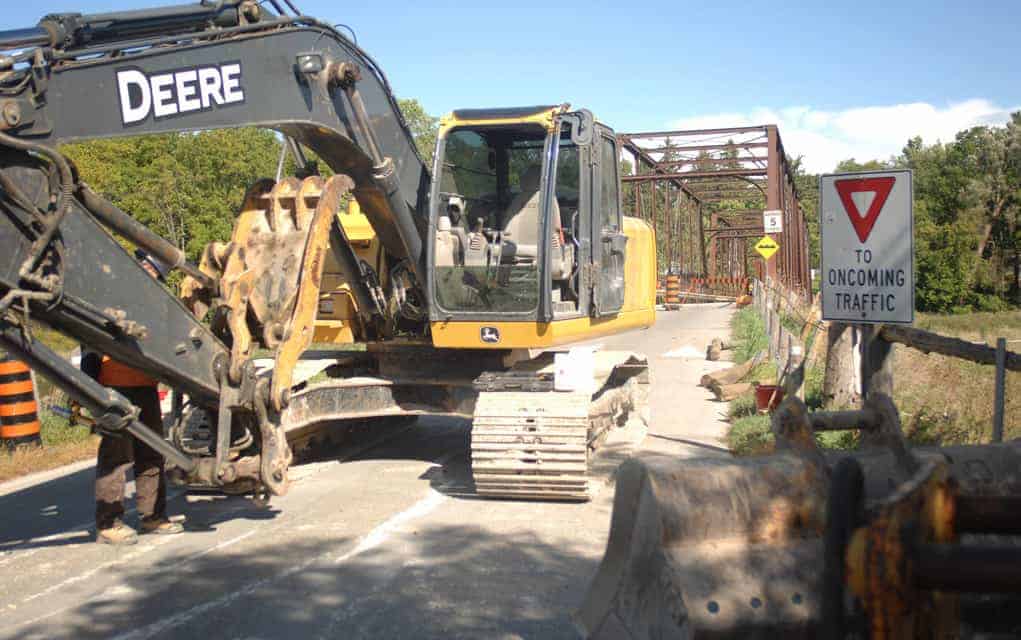 Glasgow Street bridge repairs underway.