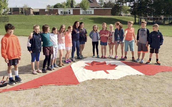 St. Jacobs Public School Grade 4 students partnered with St. Jacobs - Home Hardware to paint a kite in celebration of Canada’