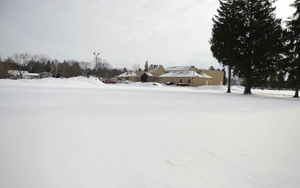 Breslau residents press council to reject proposed apartment building