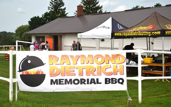 Barbecue honours the man who put the Ray in Sun Rays
