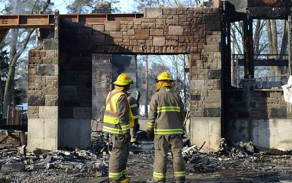 Fire engulfs unoccupied house in Breslau