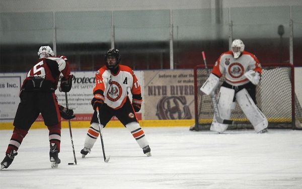 Jacks continue to dominate on home ice