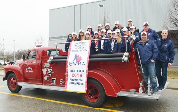 Bantam B make Woolwich Wild history with division, league & provincial golds