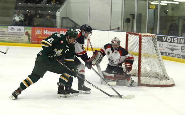 Kings win two more to keep streak alive