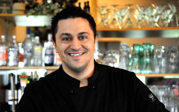 Restaurant donating money from every meal to mask-making efforts