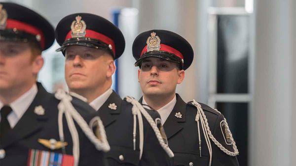 Fraud incident prompts police to issue warning