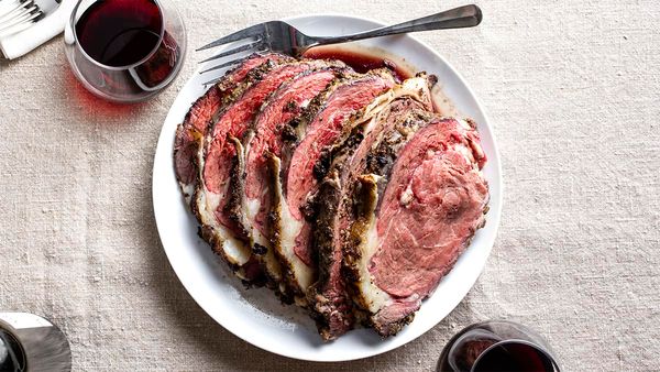 Make this walk-away boneless prime rib your holiday centerpiece