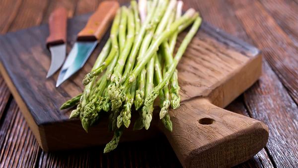 Asparagus puts a healthier spin on Caesar salad