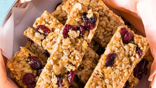 Homemade granola bars will power the kids through class