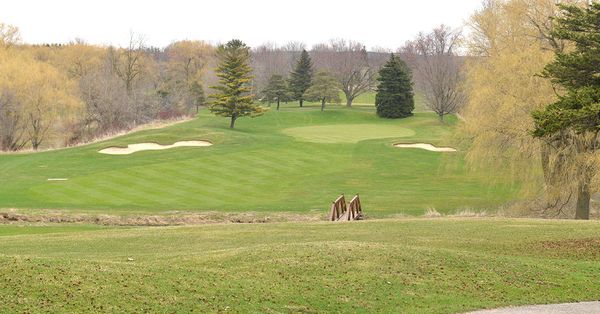 Teeing up for another season on the links