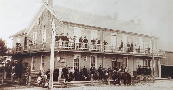 Early entrepreneurs went beyond business to lead community