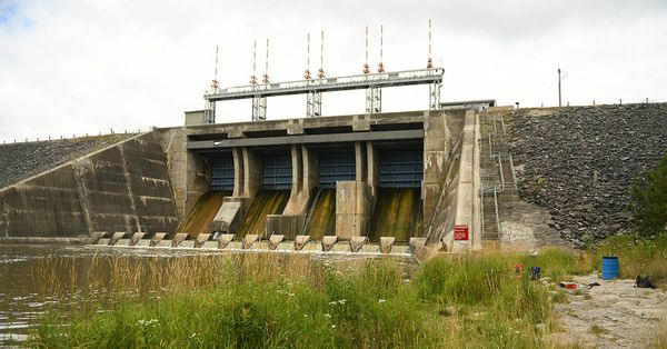 Dry conditions make management of river system more difficult