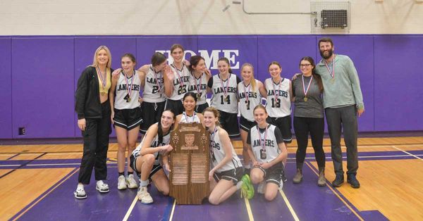 EDSS senior girls capture first regional basketball title