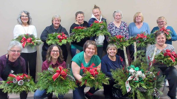 Maryhill Lions Club host craft night