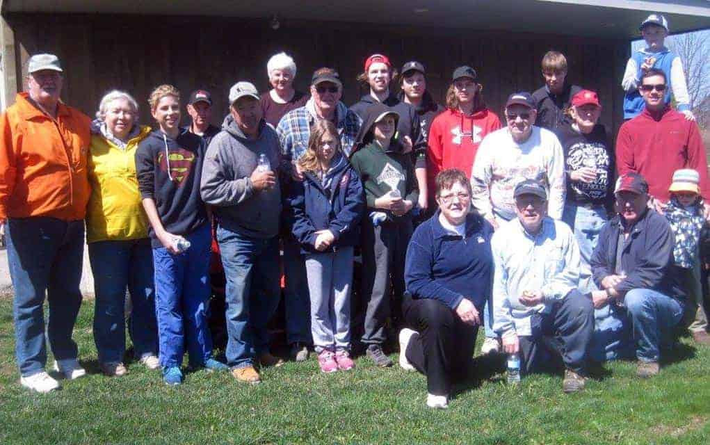 Maryhill Park gets a tidy from volunteers