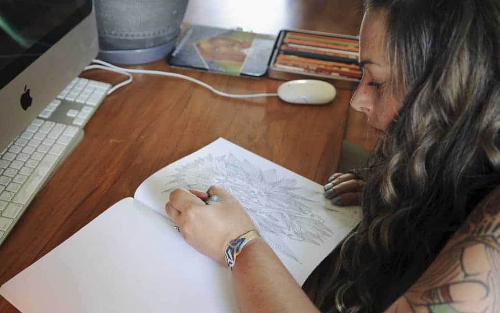 
                     St. Jacobs artist Angela Werstine has published her first in a series of adult colouring books, entitled Simply Complicated.
                     