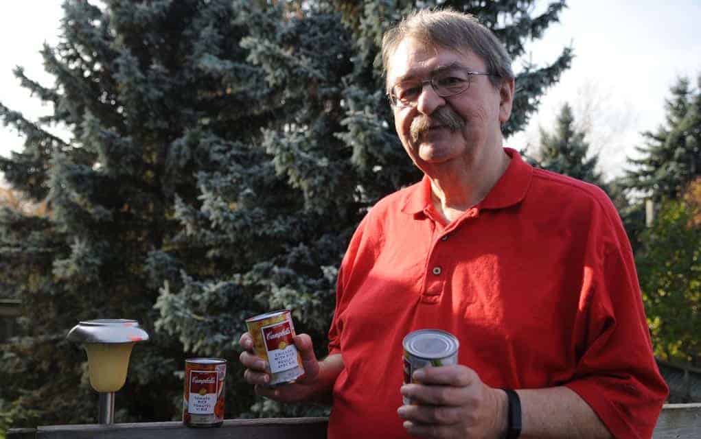                      Food drive goes door-to-door Saturday                             
                     