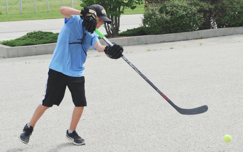 Ball hockey tournament aims to boost accessibility