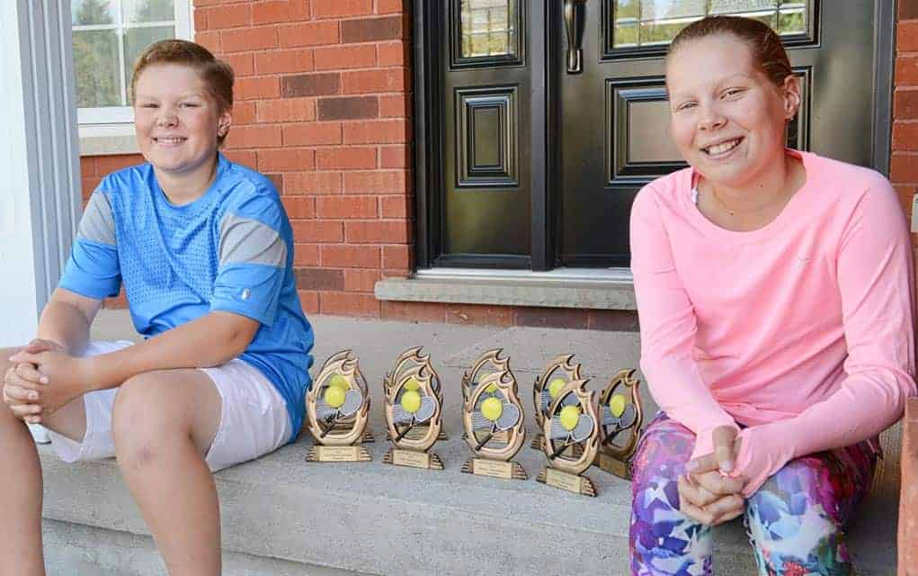 Elmira siblings put on a show in tennis tournament