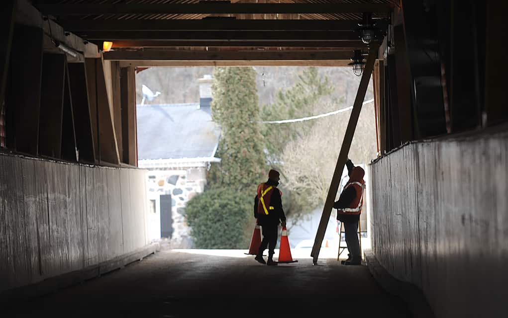                      West Montrose residents’ association calls for improvements to the covered bridge experience                             
                     