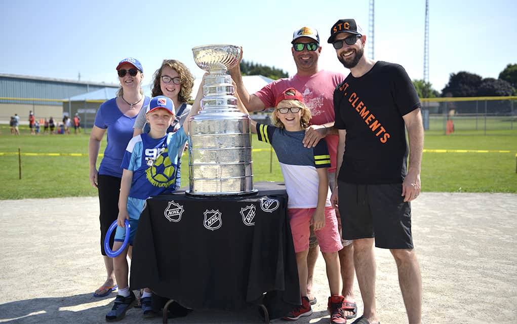 Lord stanley’s cup wows ‘em in st. clements