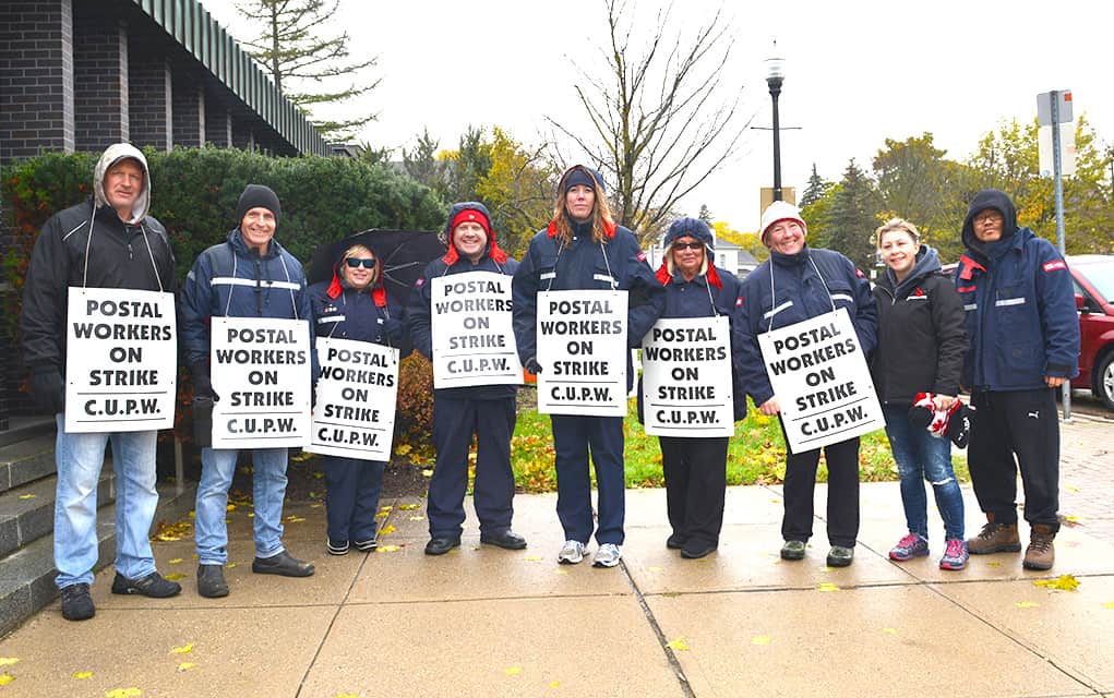                      Elmira sees rotating postal strikes                             
                     