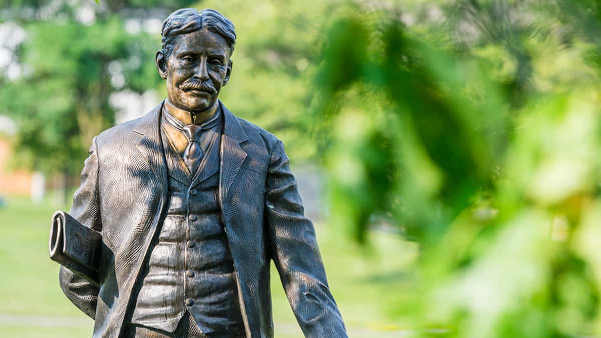 Wilmot scraps plan for path line with statues of past PMs