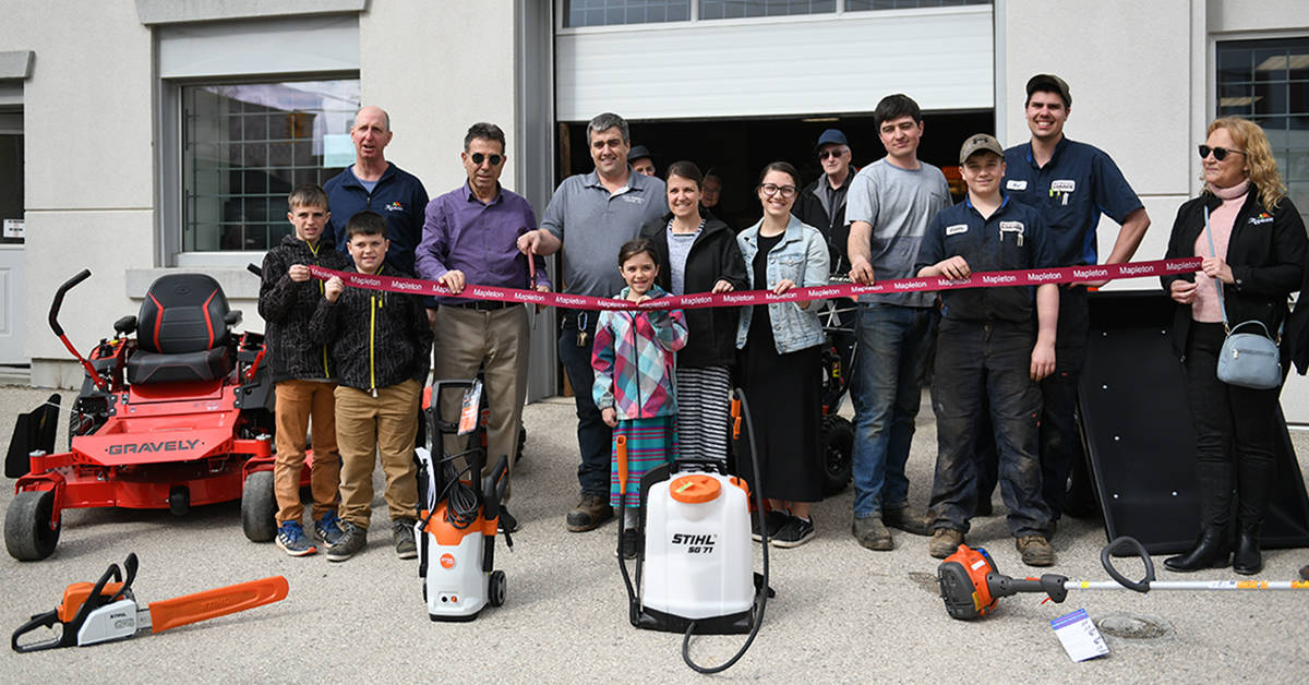 Ribbon-cutting makes it official at Drayton’s A.C.G. Small Engine Repair